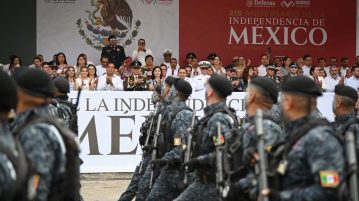 Presencia ERA desfile cívico-militar por el 215 aniversario de la Independencia
