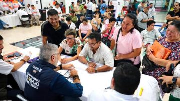 Encabeza Angel Torres una edición más de “Lunes del Pueblo”